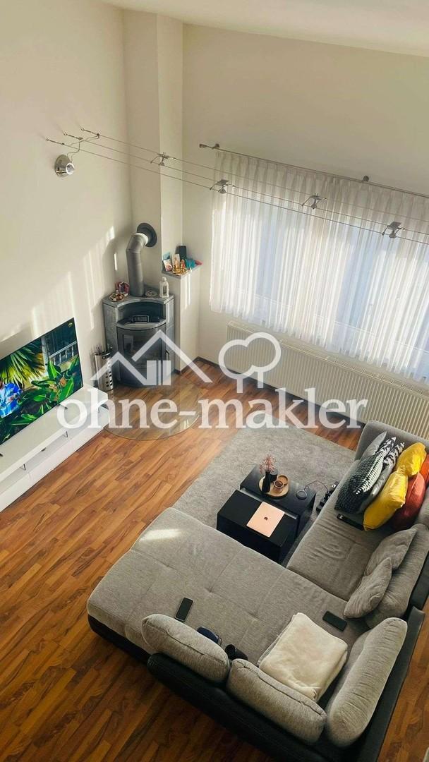 2,5 Zimmer- Galerie-Wohnung mit großem Balkon, EBK & Kamin, NU-Wiley - Photo 1