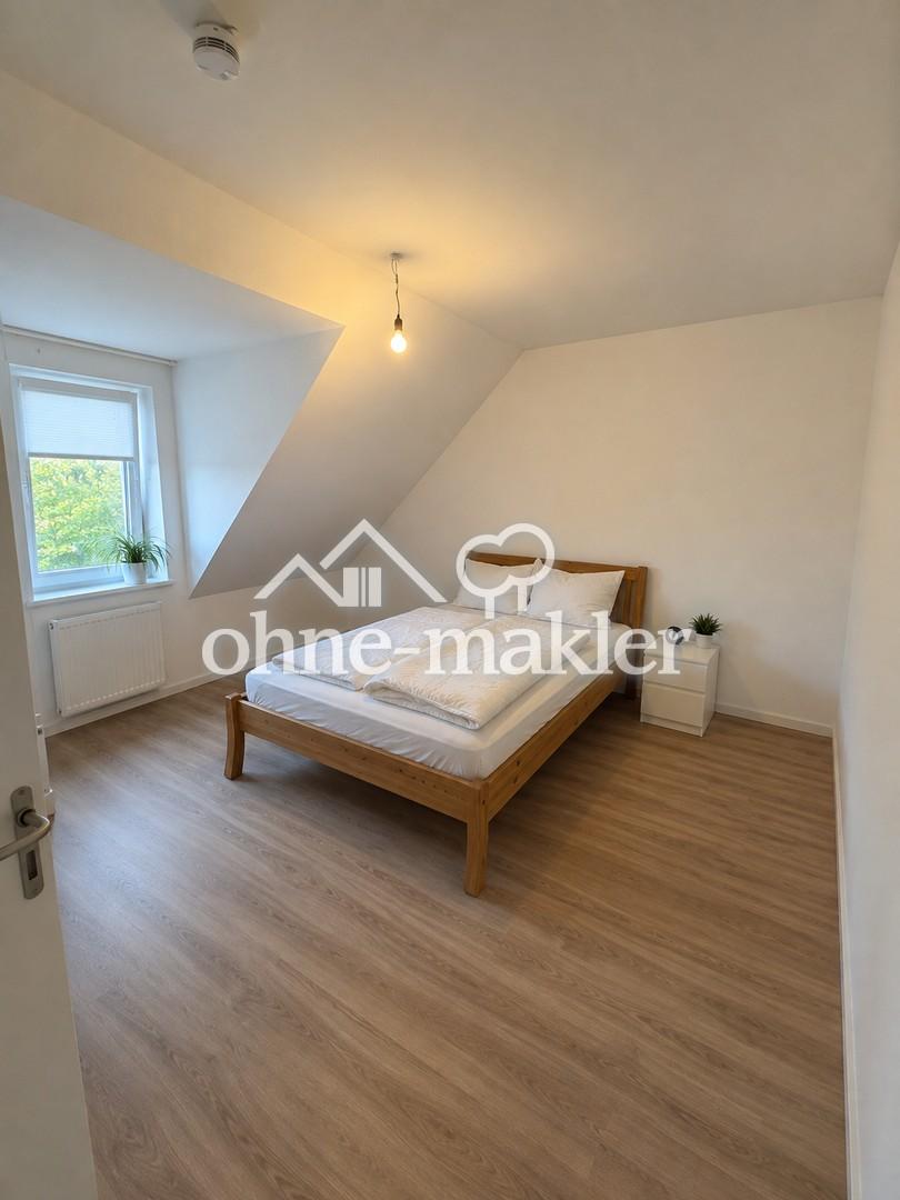 Großzügige, helle 3 Zimmerwohnung zum 01.10 oder 01.11 - Photo 3