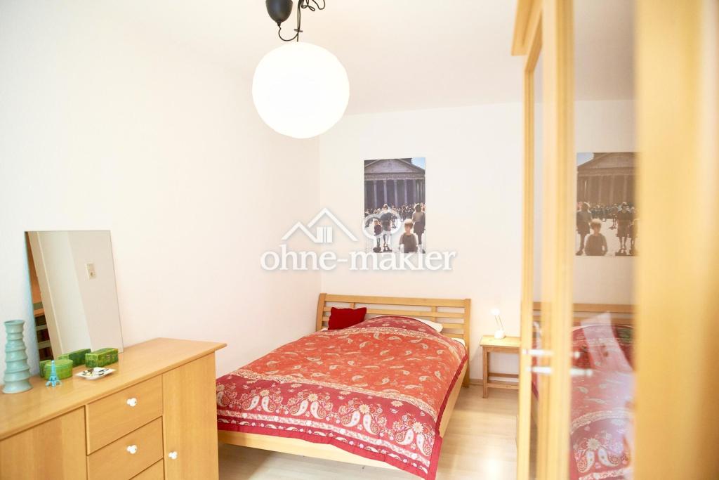 Möblierte 2-Zimmer-Wohnung mit Einbauküche und Carport in zentraler Lage - Photo 4
