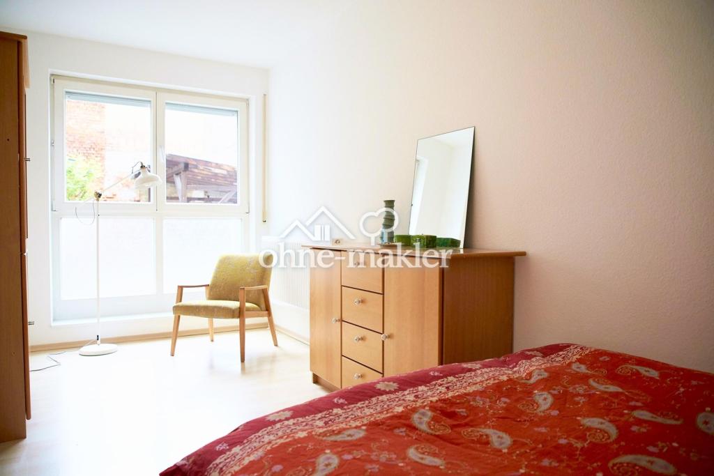 Möblierte 2-Zimmer-Wohnung mit Einbauküche und Carport in zentraler Lage - Photo 3