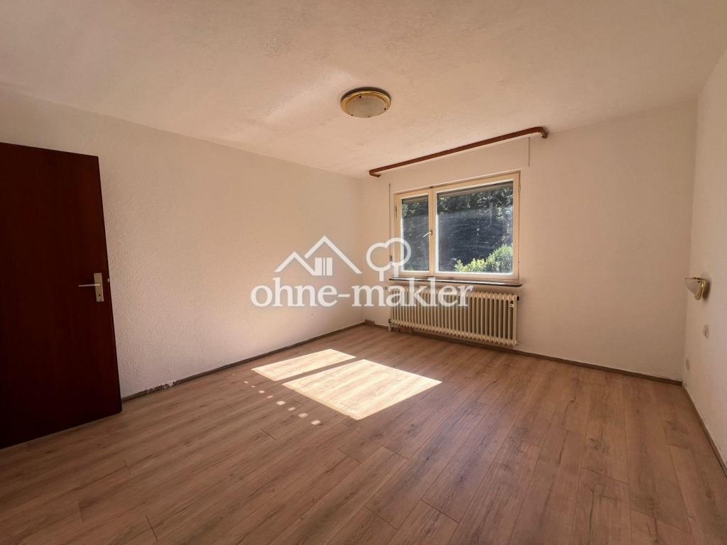 Sonnige Dachgeschosswohnung mit Terrasse in Lauterbach (Schwarzwald)– 4,5 Zimmer, Garage inklusive! - Foto 4