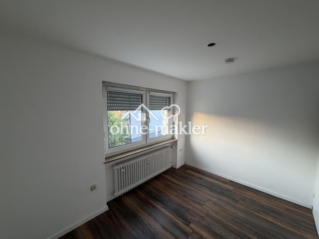 Großzügige 4-Zimmer Wohnung mit Balkon und hochwertiger Einbauküche in Nürnberg Katzwang - Photo 3