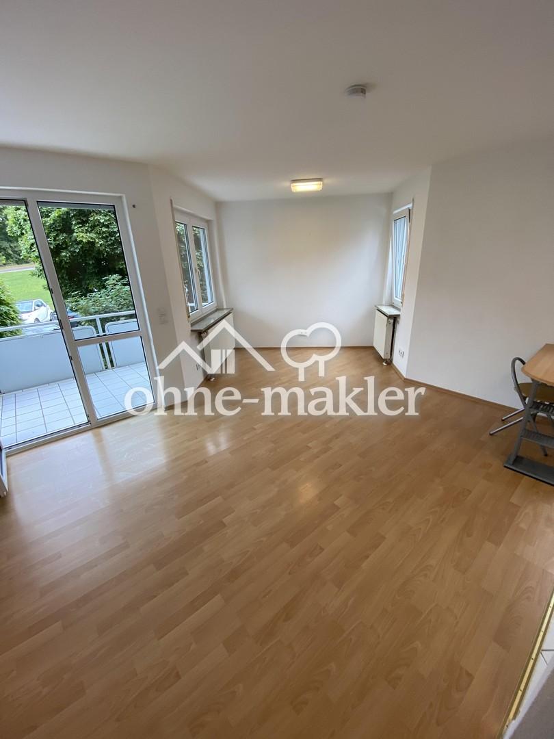 Sehr schöne 1 Zimmer Wohnung mit Balkon in Mönsheim! 5 min vom Porschezentrum entfernt! - Photo 2