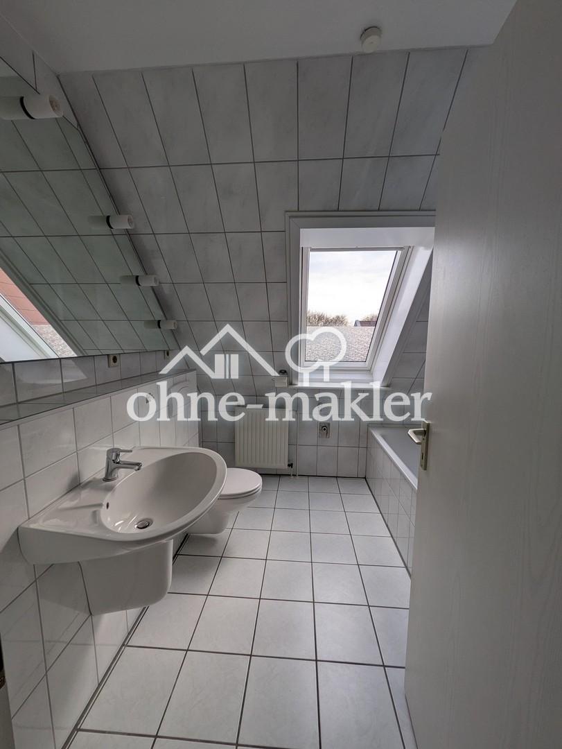 Frisch renovierte Dachgeschosswohnung - Foto 4