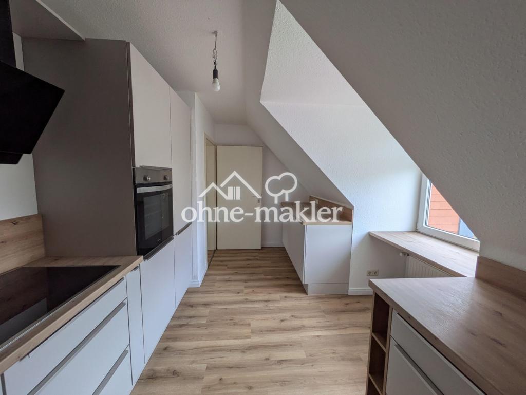Frisch renovierte Dachgeschosswohnung - Foto 3