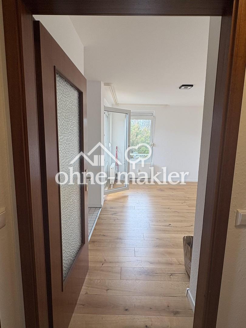Ideal für Geschäftsleute und Studierende: 1-Zimmer-Wohnung mit Balkon und Tiefgaragenstellplatz - Foto 5