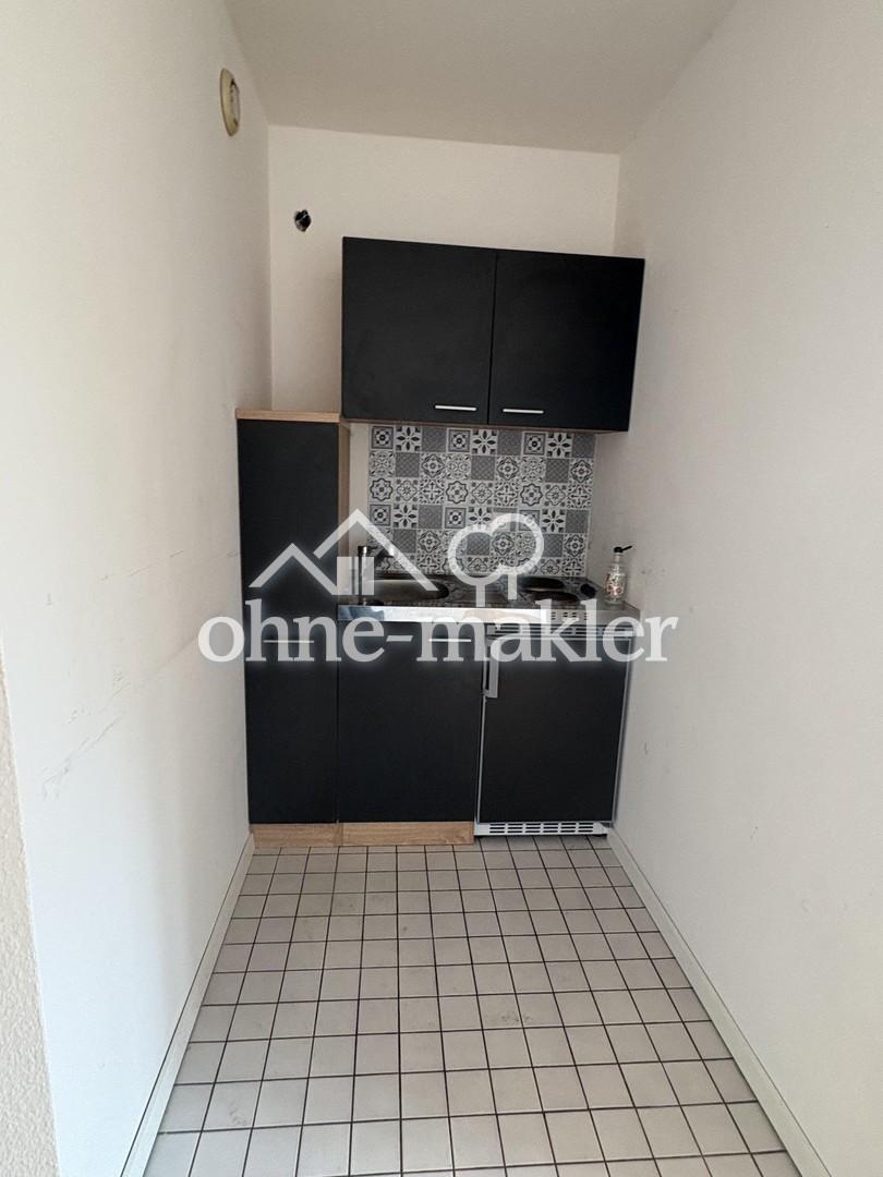 Ideal für Geschäftsleute und Studierende: 1-Zimmer-Wohnung mit Balkon und Tiefgaragenstellplatz - Foto 2