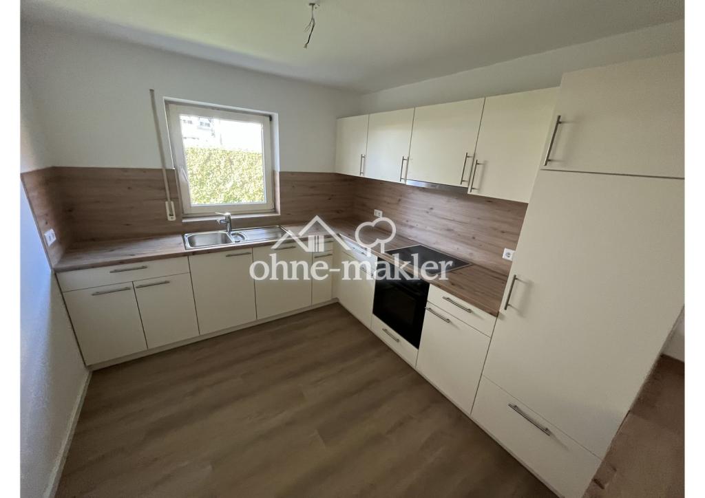 Hochwertig renovierte 2-Zimmer-Wohnung mit neuer Premium-Küche, modernem Bad und großer Terrasse - Photo 4