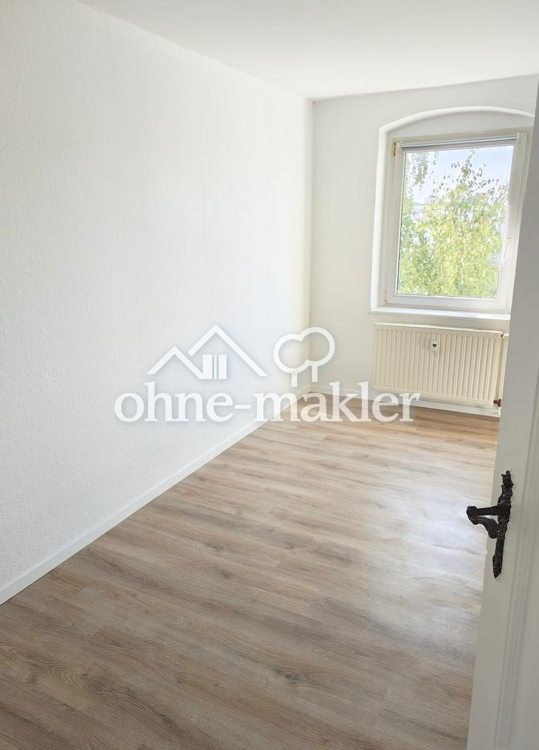Helle 2-Zimmer-Dachgeschosswohnung mit großer Wohnküche in Fürstenwalde/Spree - Photo 1