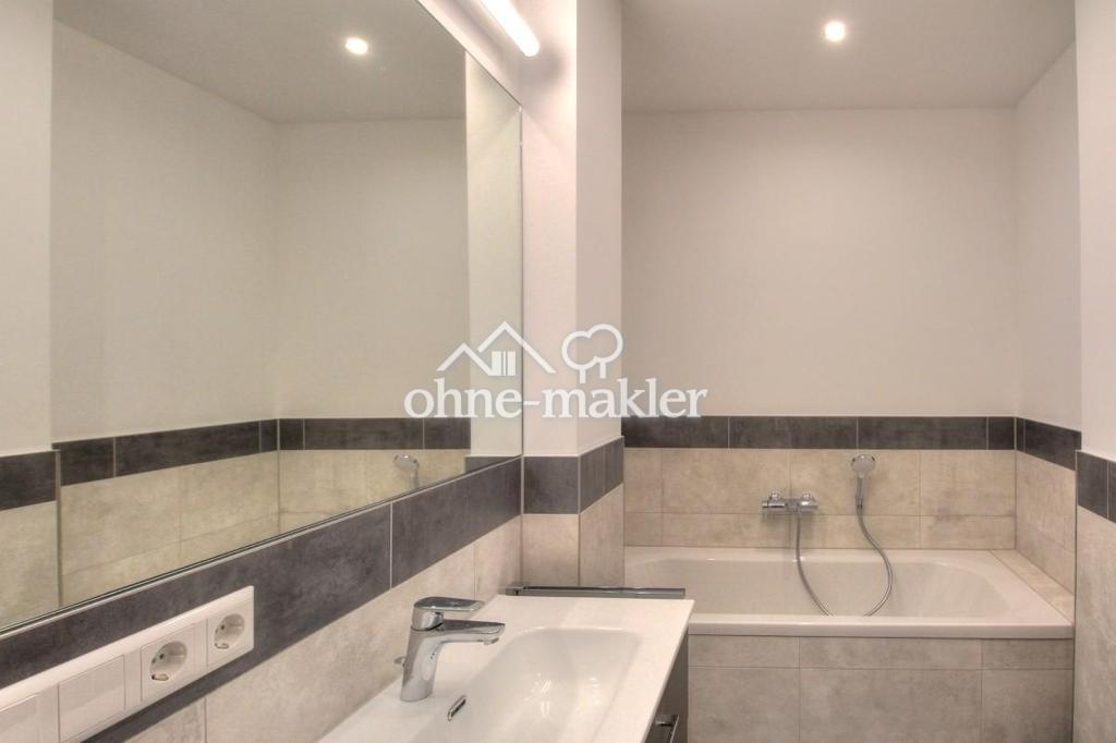 Zweitbezug: Exklusiv sanierte 3-Zimmer-Wohnung m. Luxus-Einbauküche zu vermieten - Photo 2