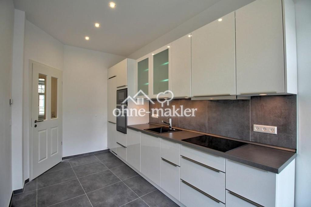 Zweitbezug: Exklusiv sanierte 3-Zimmer-Wohnung m. Luxus-Einbauküche zu vermieten - Photo 1