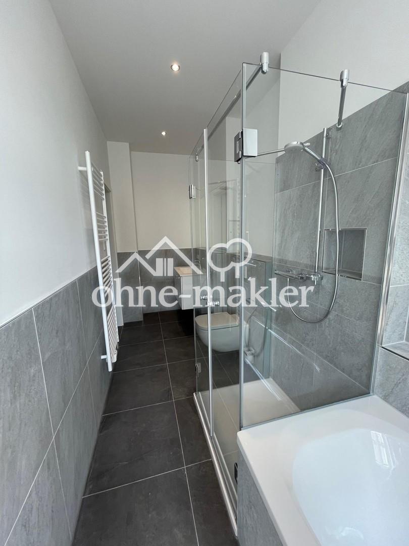 Neu sanierte 3-Zimmer-Wohnung mit großem Balkon - Photo 1
