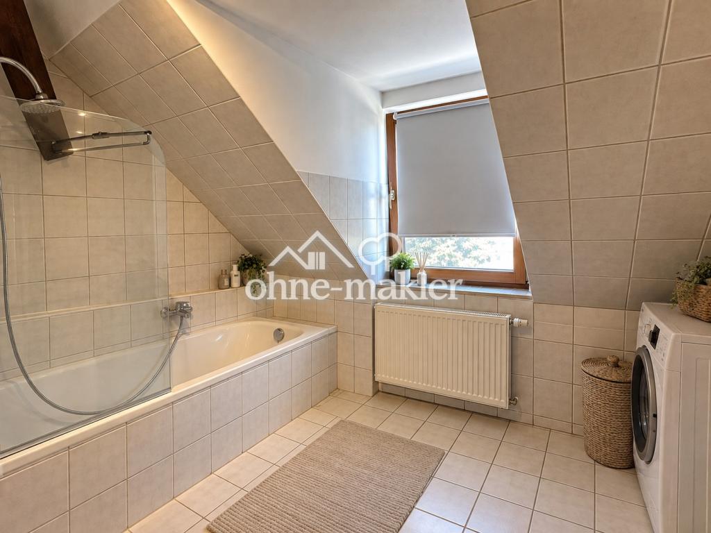 Helle 2,5 Raum Wohnung mit Balkon - Im Herzen von Cossebaude - Foto 4
