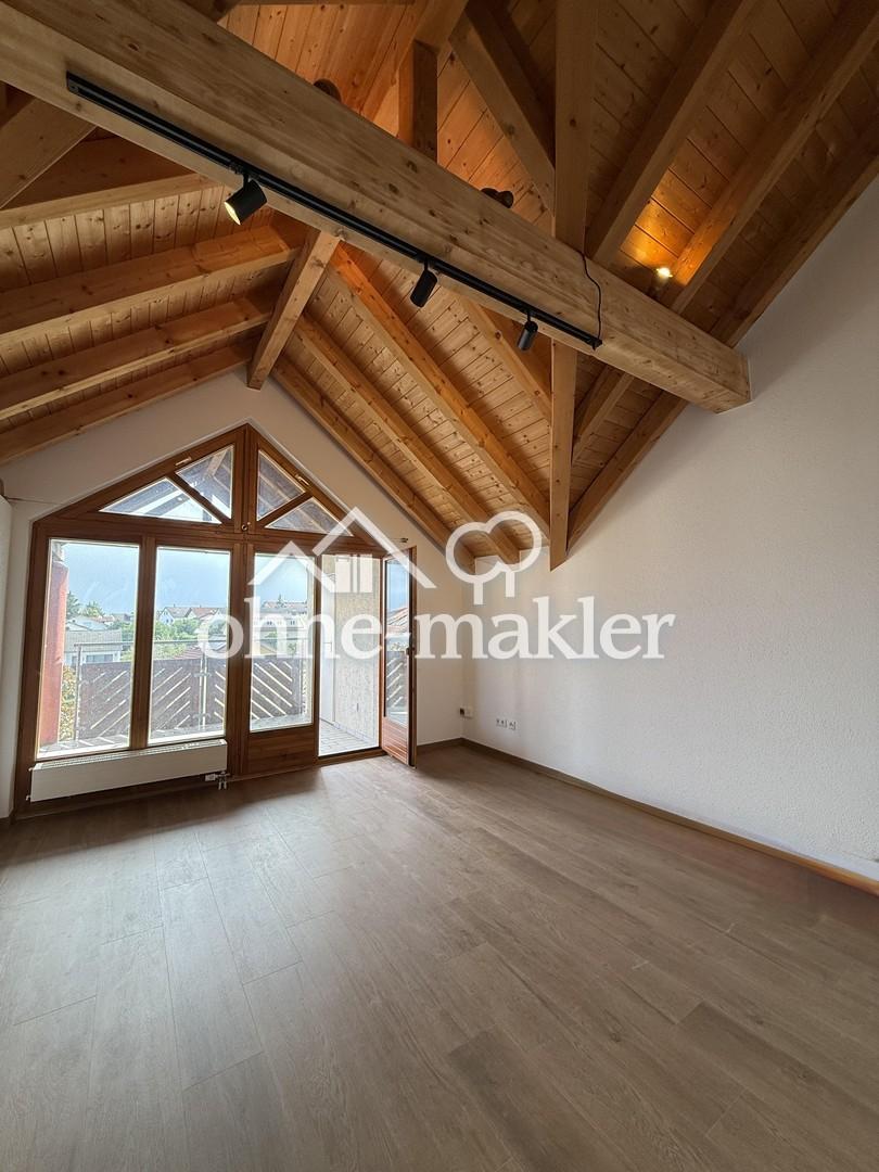 Großzügige 3-Zimmer DG Wohnung in Emmingen mit Balkonen - Photo 5