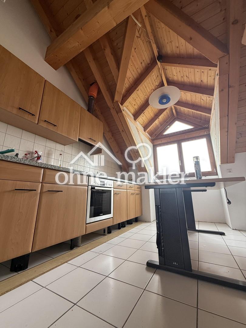 Großzügige 3-Zimmer DG Wohnung in Emmingen mit Balkonen - Photo 1