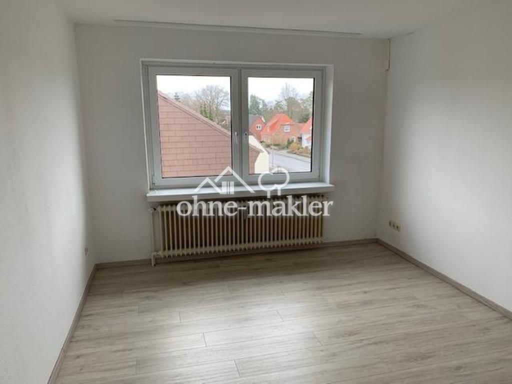 Helle 3-Zimmer-Wohnung mit Einbauküche, Balkon und Stellplatz - Photo 2