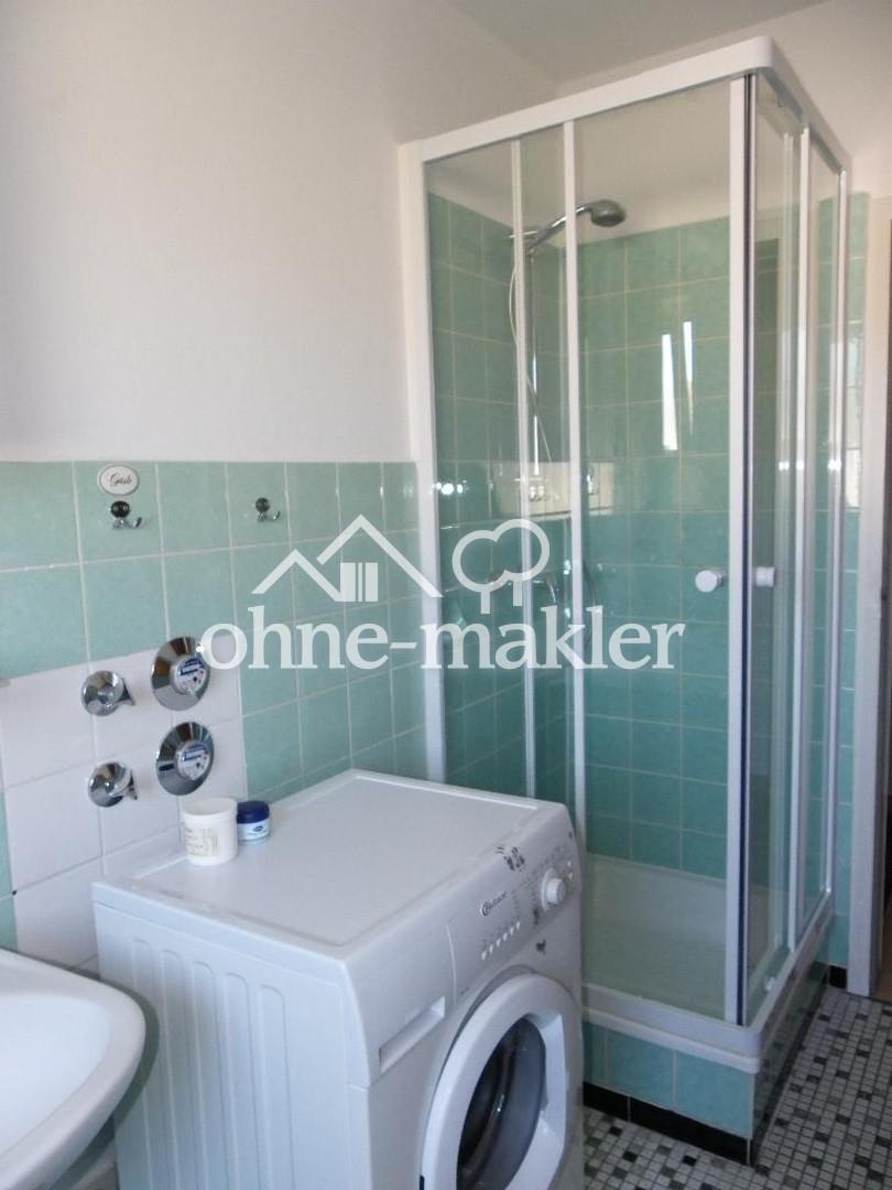 Helle 3-Zimmer-Wohnung mit Einbauküche, Balkon und Stellplatz - Photo 4