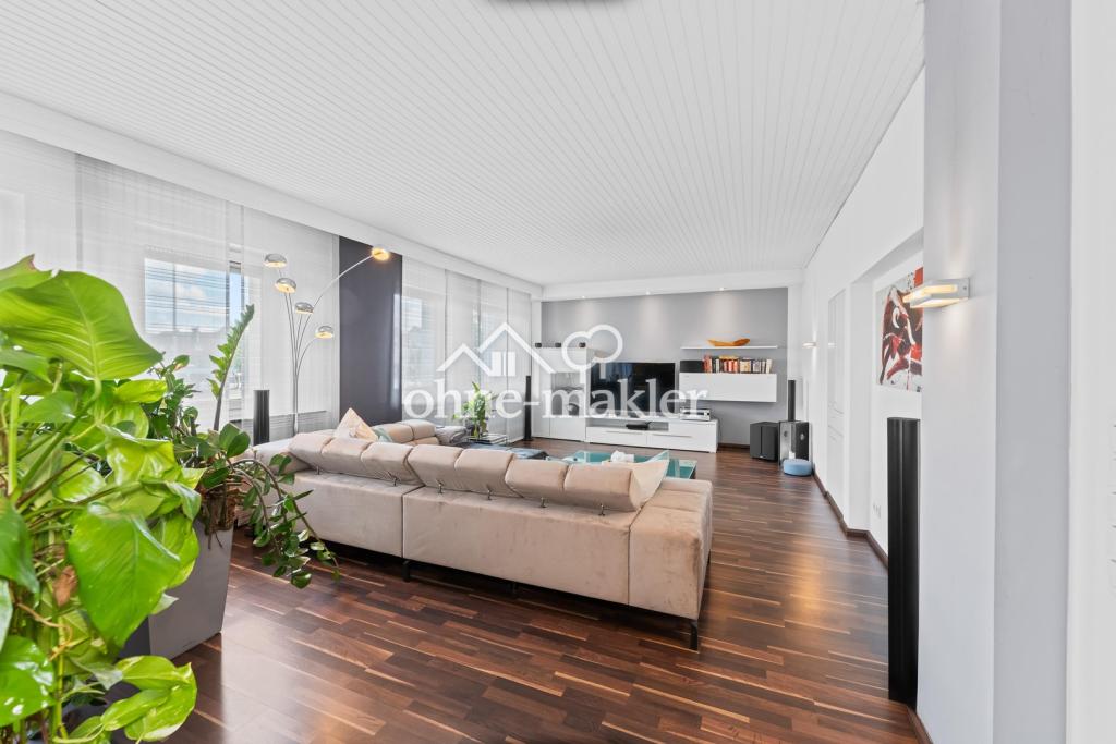 Moderne 2,5-Zimmer Wohnung in Großreuth bei Schweinau mit Einbauküche & Garage - Foto 2