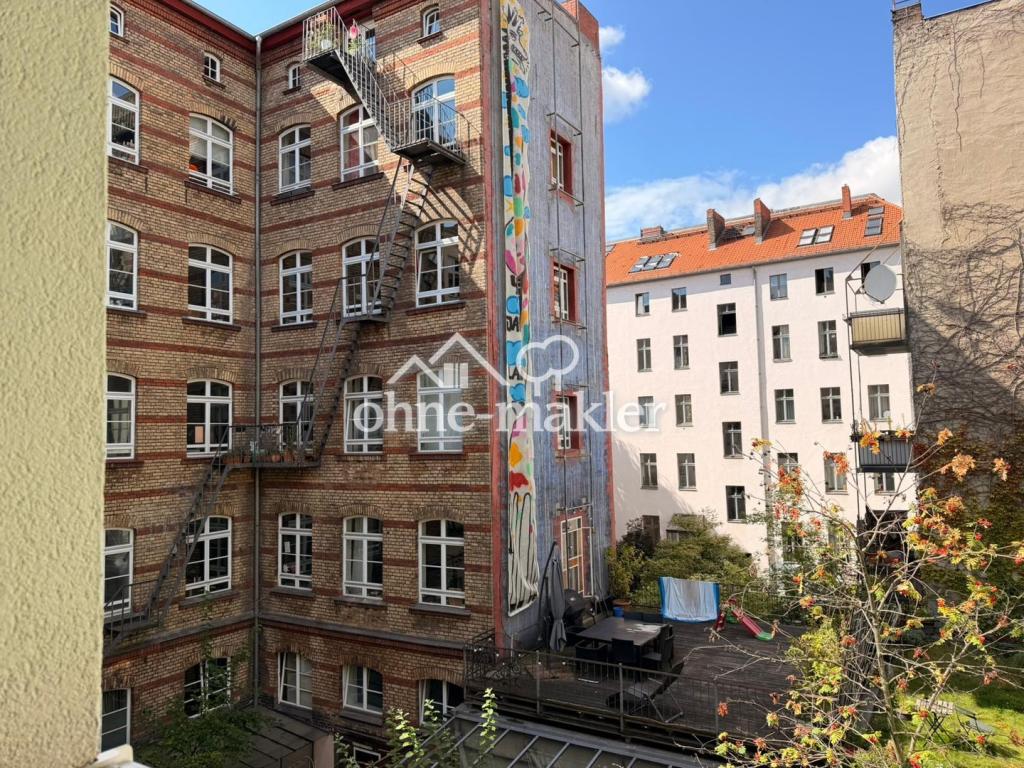 Am Kotti: Sanierte 4-Zimmer-Altbauwohnung mit neuer Einbauküche - Foto 4