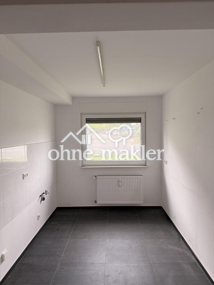 EG-Wohnung mit Balkon und Einbauküche in Lennep — Stellplatz/Garage auf Wunsch zumietbar - Photo 3