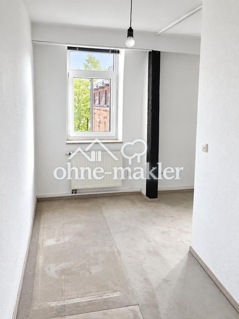 Charmante Altbau-Dachgeschosswohnung in Nbg/Johannis - Photo 5