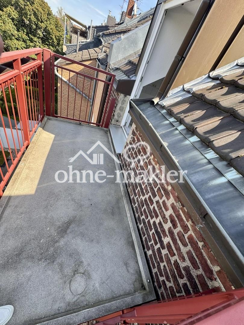 Geräumige 3-Zimmer-DG-Wohnung mit Wohnküche, neuer EBK und Balkon in Eller - Foto 5