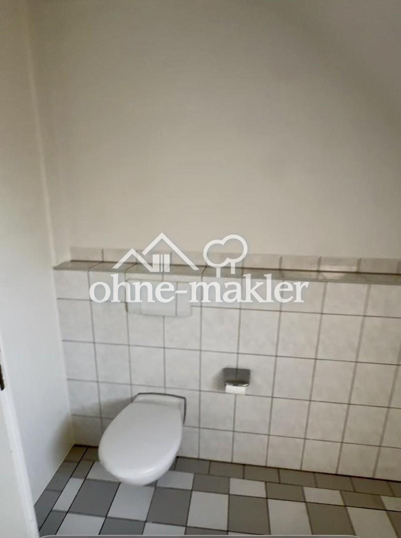 Geräumige 3-Zimmer-DG-Wohnung mit Wohnküche, neuer EBK und Balkon in Eller - Foto 3