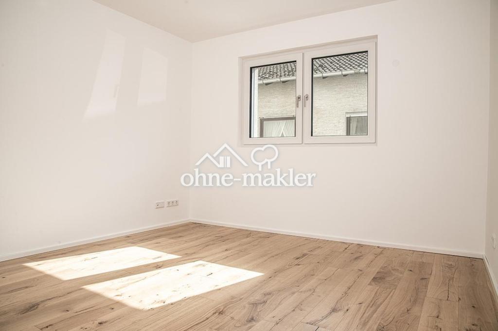 Erstbezug nach Kernsanierung - 65 qm große 3 Zi. Wg. mit Balkon - Foto 5