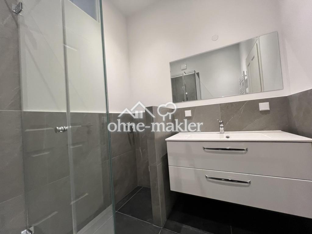 Exklusiv sanierte 4-Zimmer-Maisonette-Wohnung mit großem Wohnzimmer und zwei großen Balkonen - Photo 4