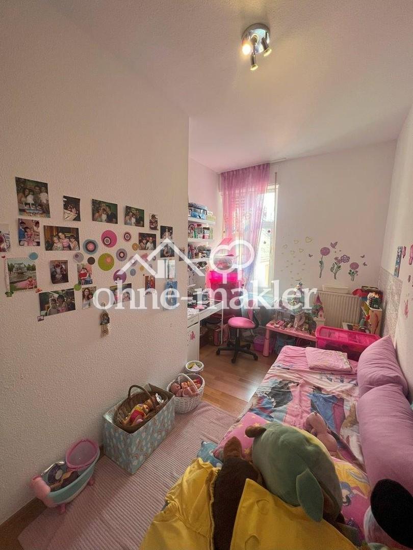 3-Zimmer-Wohnung mit Einbauküche in Stilaltbau *** Südwest-Balkon ab 2027 - Photo 1
