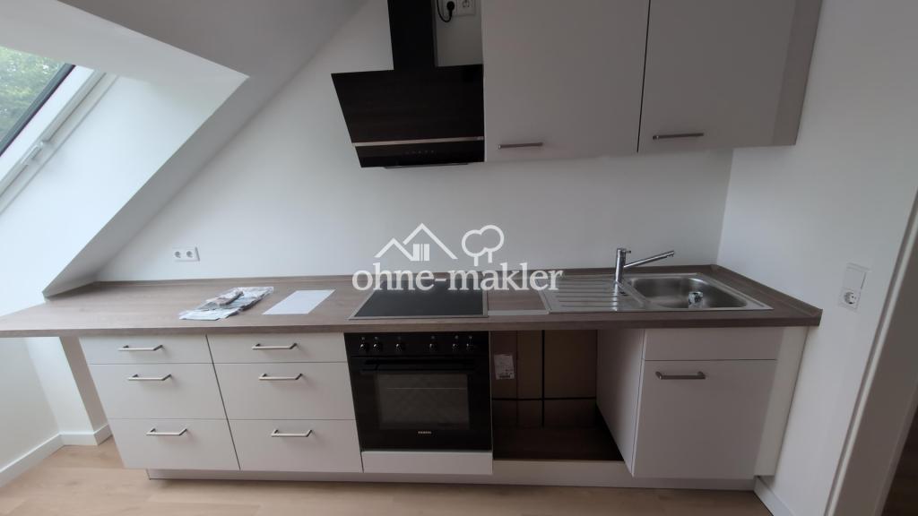 Helle 2-Zimmer-Wohnung (DG, ca. 70m², Erstbezug!) - Photo 1