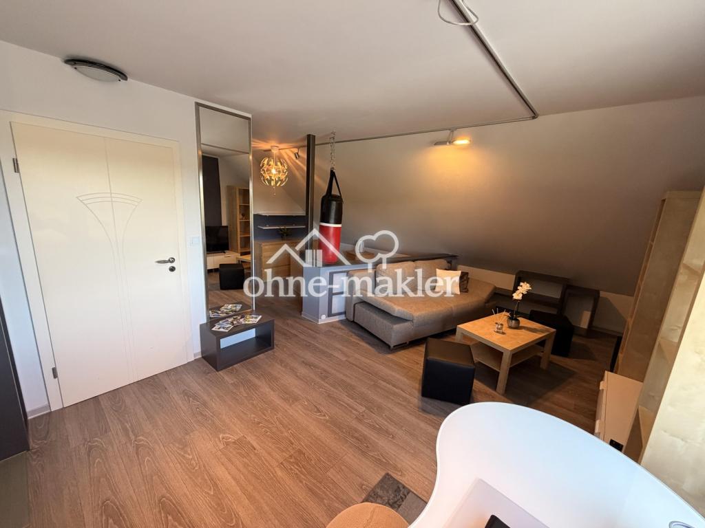 Dachgeschoss Appartment in ruhiger Randlage mit Stellplatz vor dem Haus - optional möbliert - - Foto 4