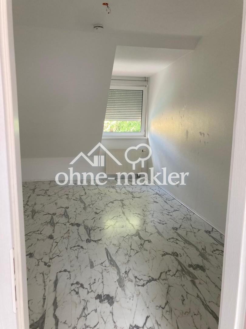 Helle DG Wohnung , 4 Zimmer, in Mannheim Käfertal - Photo 2