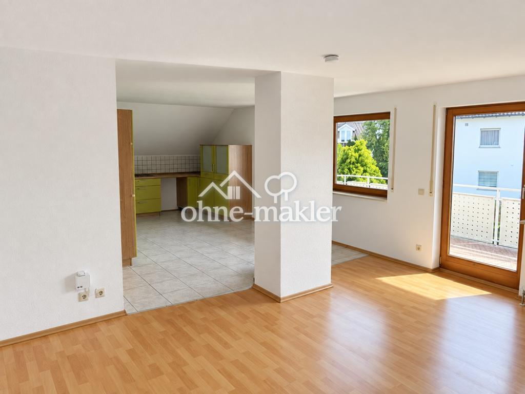 Großzügige 4-Zimmer-OG-Wohnung mit EBK, Balkon, Garage und Stellplatz - Foto 1