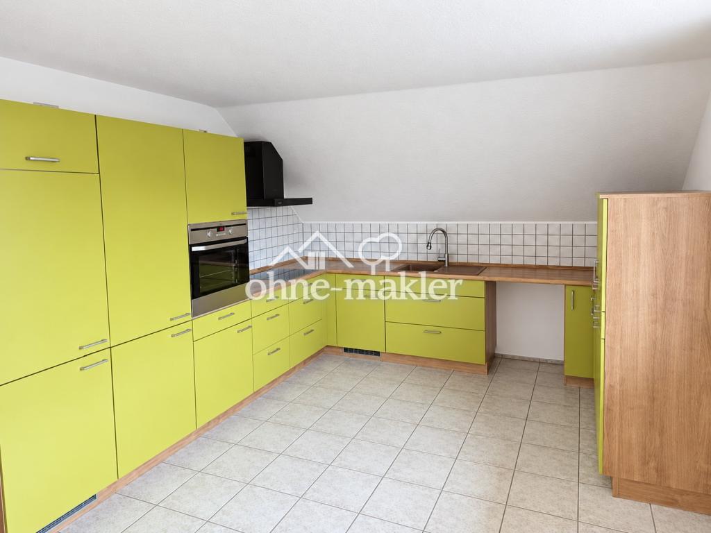 Großzügige 4-Zimmer-OG-Wohnung mit EBK, Balkon, Garage und Stellplatz - Foto 3