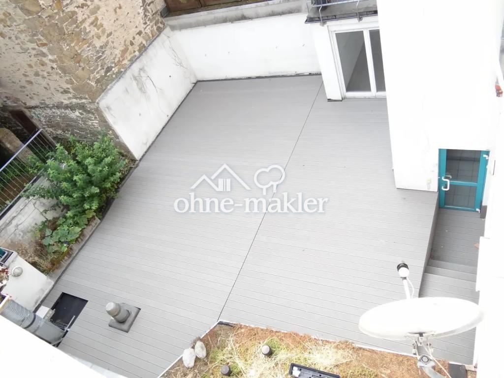 Schöne 4-Zimmer Wohnung mit großer Terrasse in der Stadt Hadamar - Photo 4