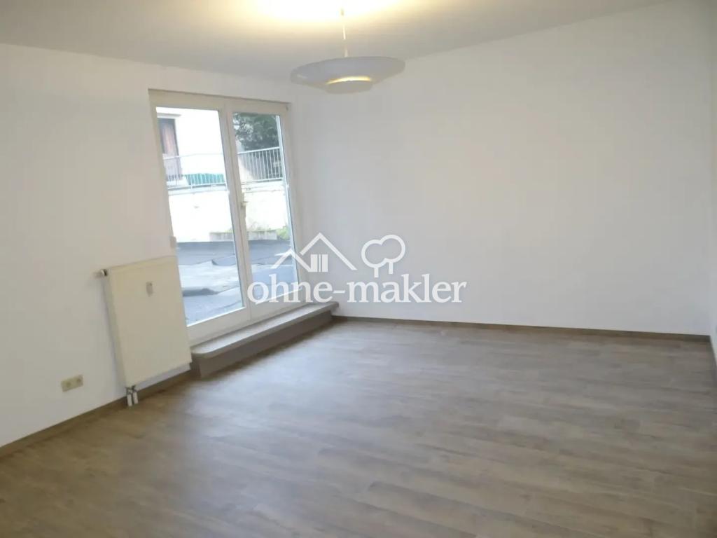 Schöne 4-Zimmer Wohnung mit großer Terrasse in der Stadt Hadamar - Photo 1