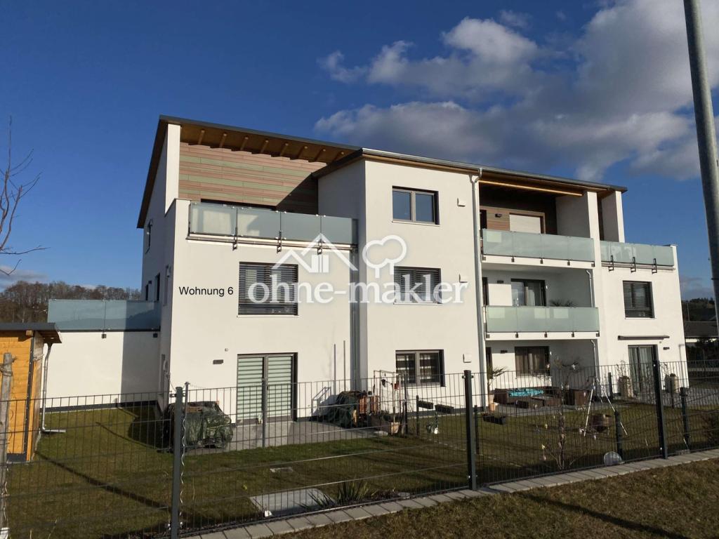 Großzügige 3-Zimmer-Wohnung mit 27 m² Dachterrasse und Einbauküche in zentraler Lage von Bayerbach - Foto 5