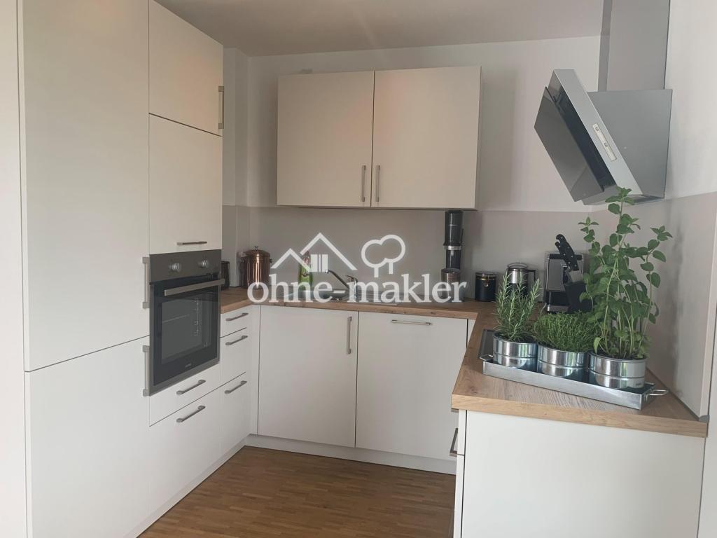 Großzügige 3-Zimmer-Wohnung mit 27 m² Dachterrasse und Einbauküche in zentraler Lage von Bayerbach - Foto 1