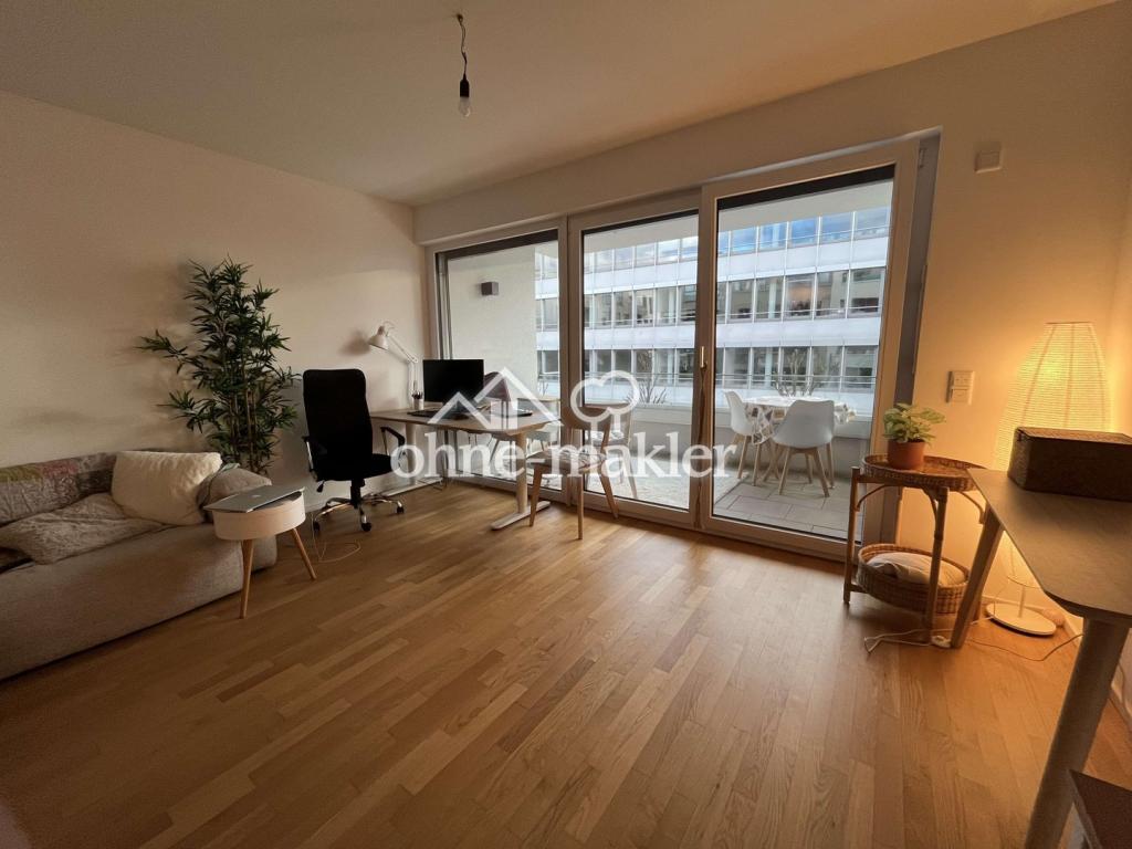 Ab sofort Moderne 2-Zimmer-Wohnung im Zentrum mit großem, sonnigen Balkon - Foto 1