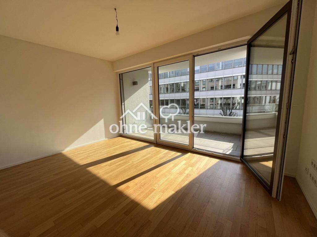 Ab sofort Moderne 2-Zimmer-Wohnung im Zentrum mit großem, sonnigen Balkon - Foto 2
