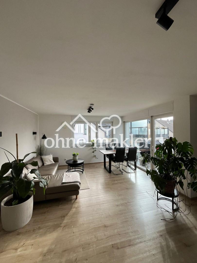 Zentrale 4 Zimmer-Wohnung mit zwei Balkonen im Niedrigenergiehaus - Foto 2
