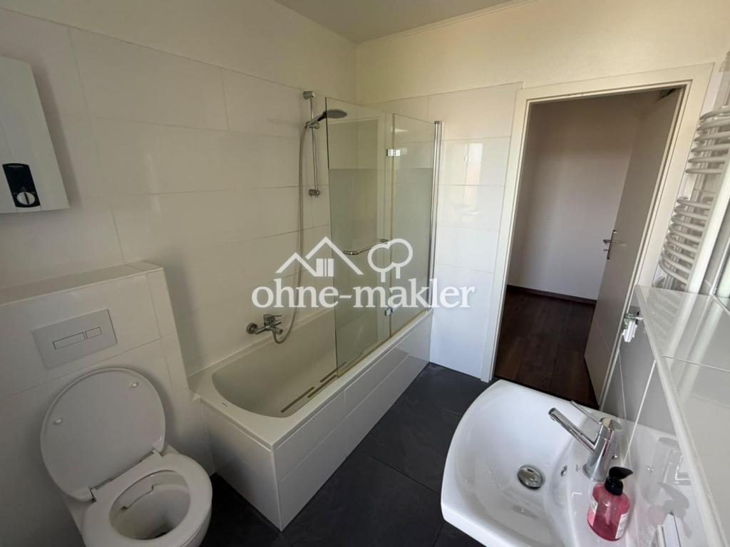 Wohnen mit Charme: 3-Zi.-Altbauwohnung mit Balkon in Hilden - Photo 5