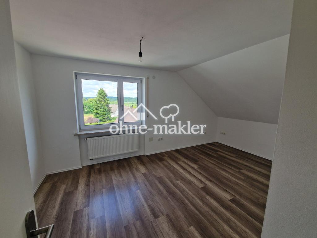 Dachgeschosswohnung mit Südbalkon - Photo 1