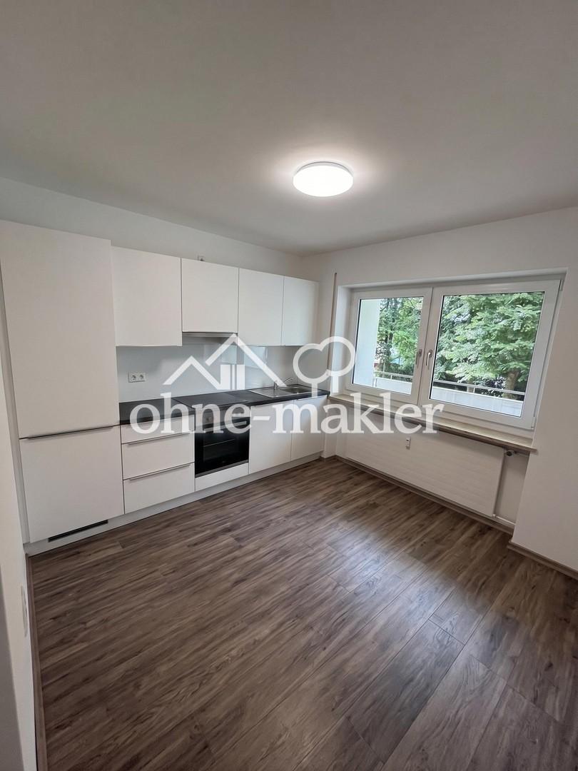 Kernsaniere 3 Zimmer Wohnung mit Küche und sonnigem Balkon - Photo 2