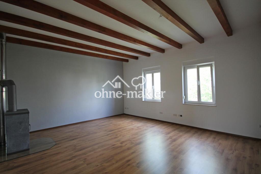 DG Wohnung mit großer Terrasse und Kamin!!! - Foto 2
