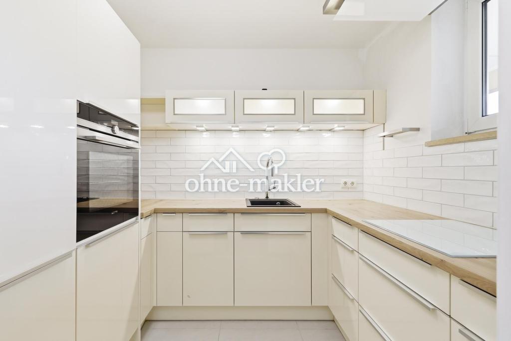 Helle 2,5-Zimmer-Wohnung mit großem Südwestbalkon und EBK - Foto 4