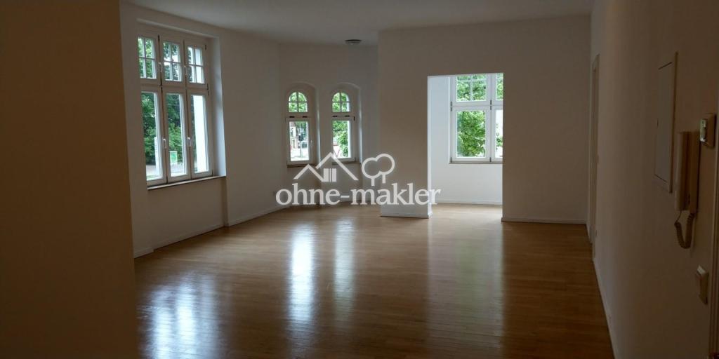 Großzügige 2 Raum-Wohnung in denkmalgeschützter Villa - Foto 1