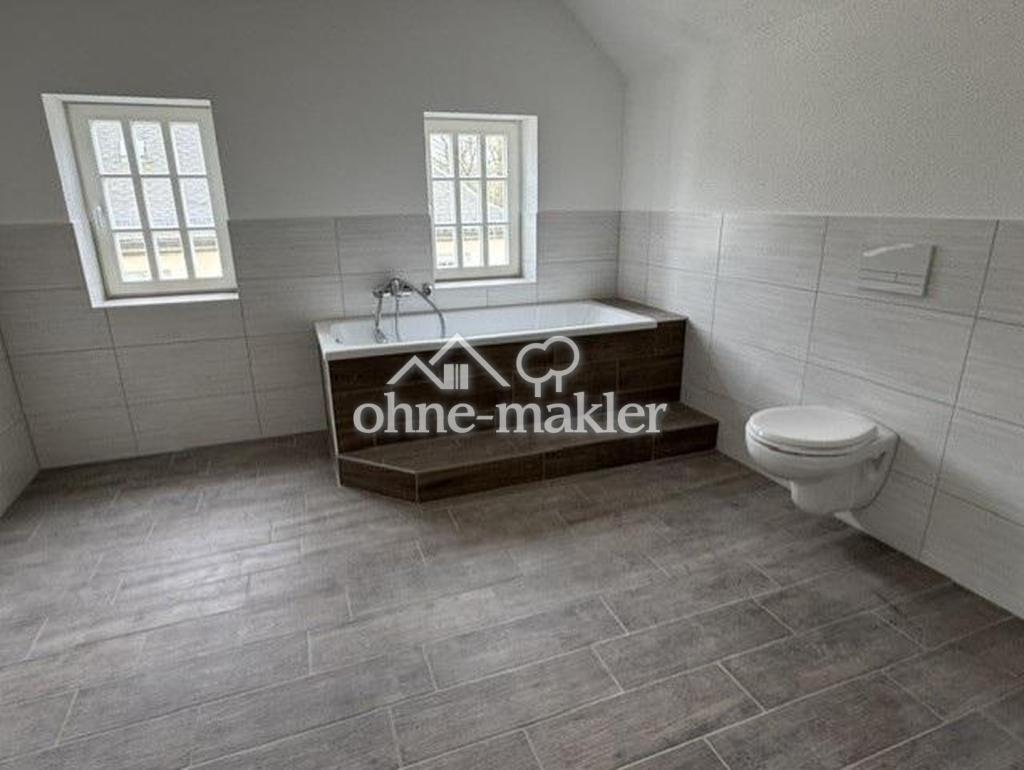 5-Zi-DG-Wohntraum mit Süddachterrasse, Kaminanschluss nähe Tierpark und Rabensteiner Wald - Photo 3
