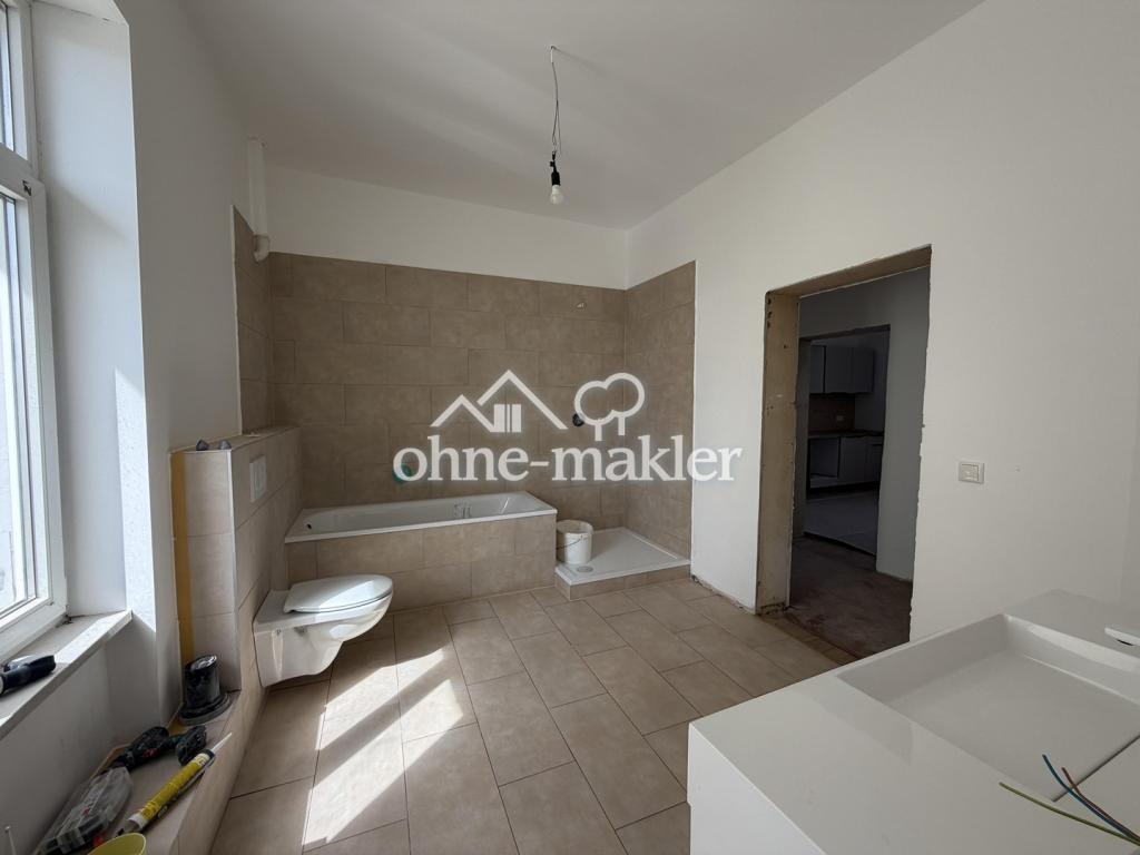 *Erstbezug* Kernsanierte 3-Zimmer Altbau Wohnung mitten im Nordend mit EBK und Skylineblick - Foto 4